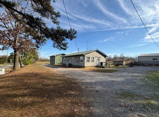 1460 Rushing Rd, Simpson, IL 62985