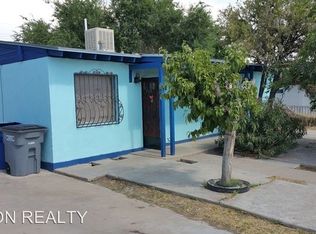 686 Santa Barbara Dr, El Paso, TX 79915