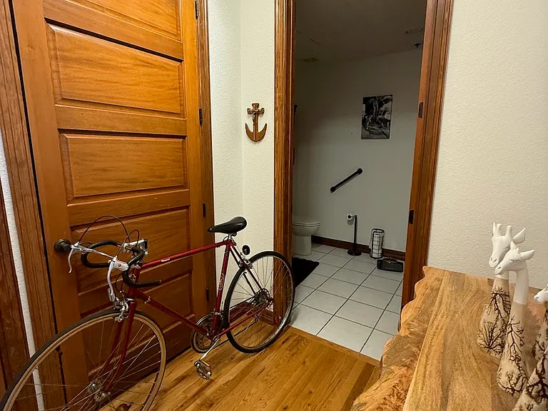 210 W Magnolia St #210 — Photo 16