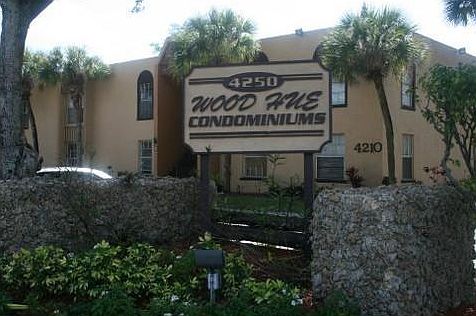 1st image of 4221 NW 19th St APT 276