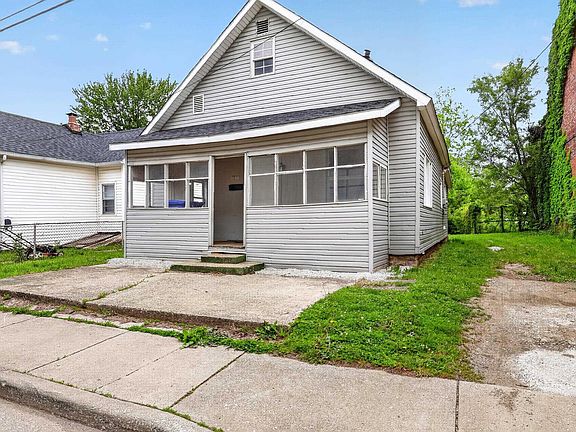 3rd image of 1110 E Vaile Ave