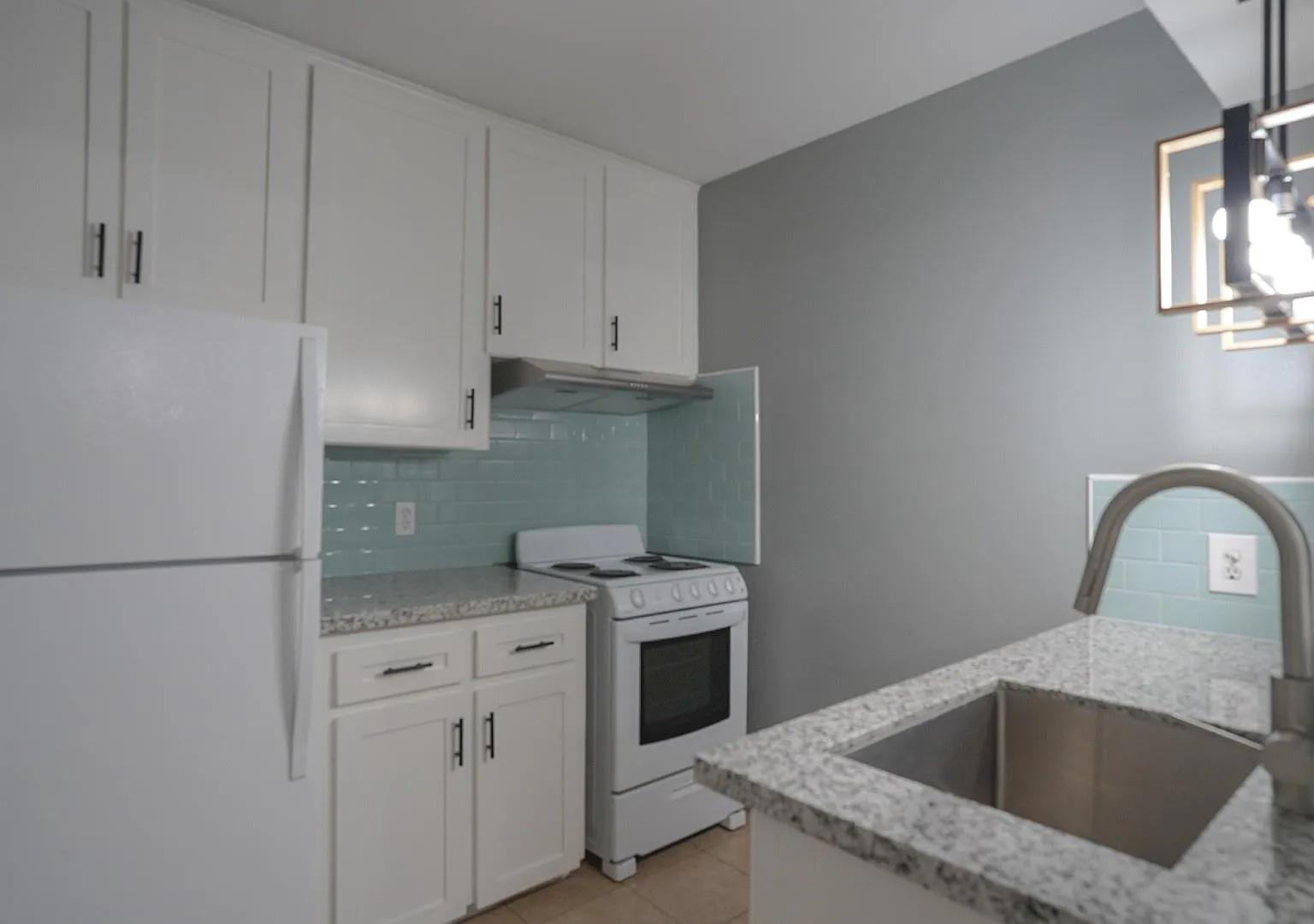 1 bed, 1.0 bath, 500 sqft, $800 — Photo 3