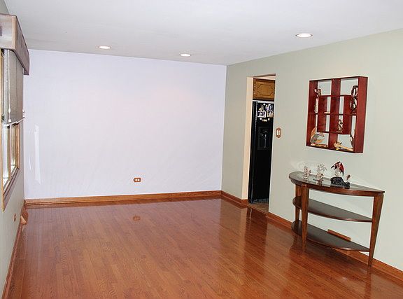 4th image of 13110 S Linder Ave