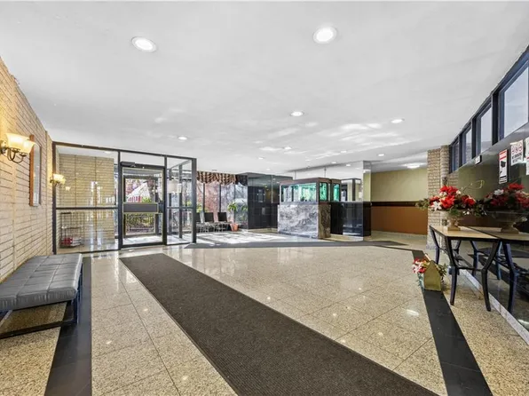 145 Lincoln Ave APT 5G, Staten Island, NY 10306