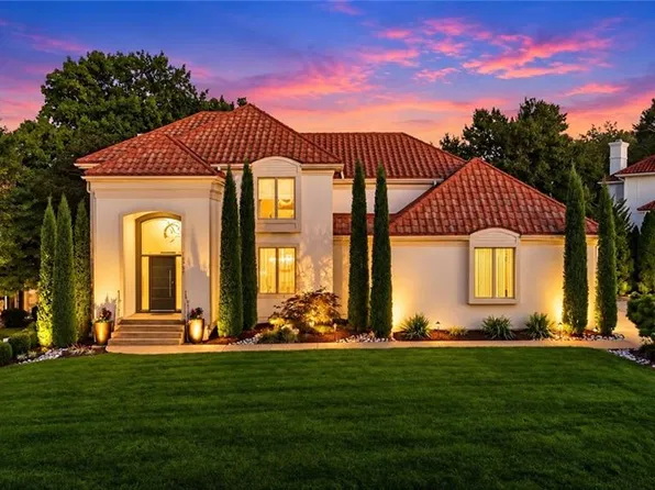 12707 Woodson St, Overland Park, KS 66209