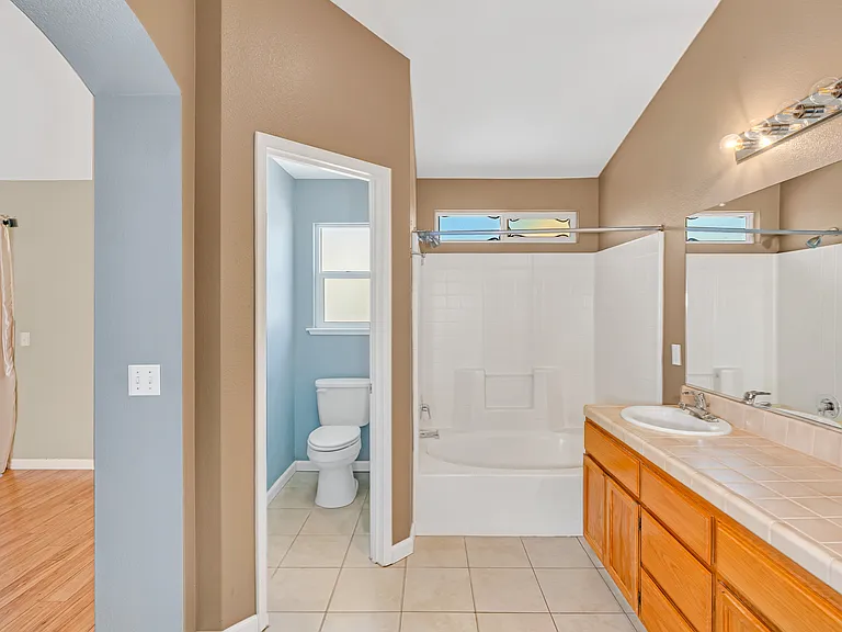 2025 Pinehurst Ct — Photo 10