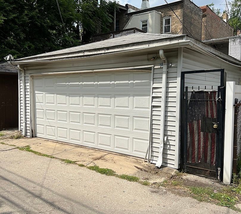 2nd image of 1045 W Taylor St
