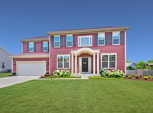 1915 Sycamore Ln, Island Lake, IL 60042