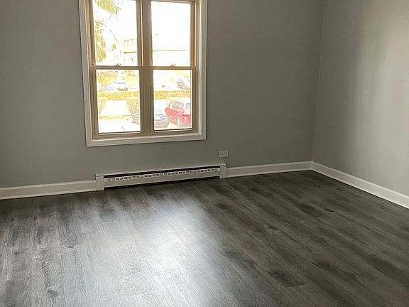 4th image of 2341 Algonquin Pkwy APT 2