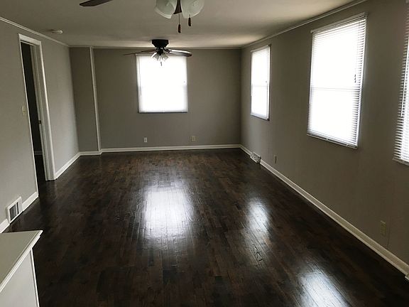 1 bedroom din/living room