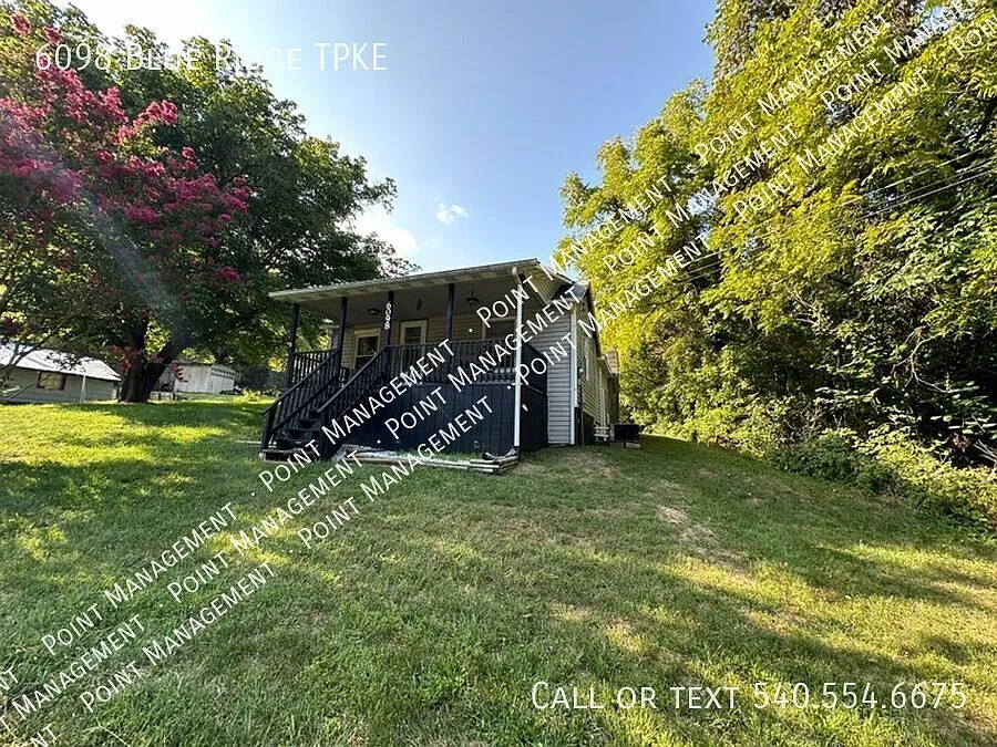 3 Bed 1 Bath Outside Fincastle! — Photo 3
