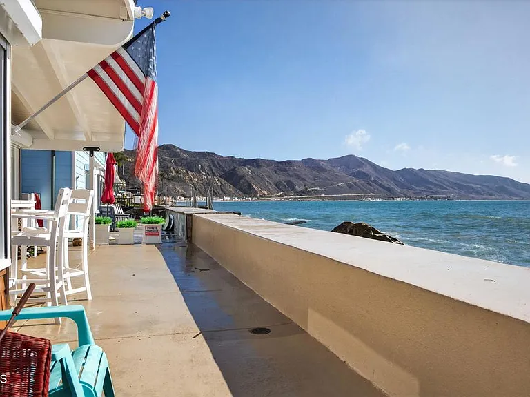 3884 Pacific Coast Hwy — Photo 11