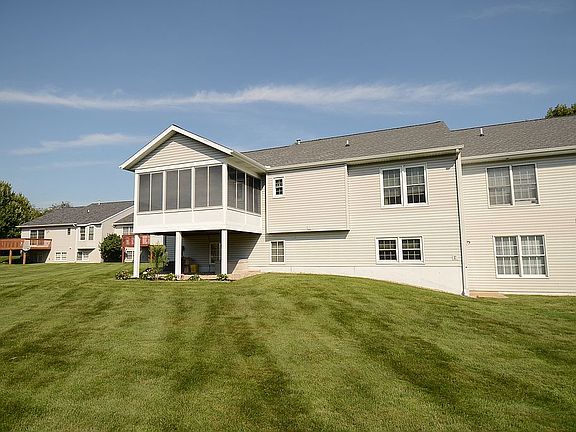 3rd image of 2757 Sandpiper Ln