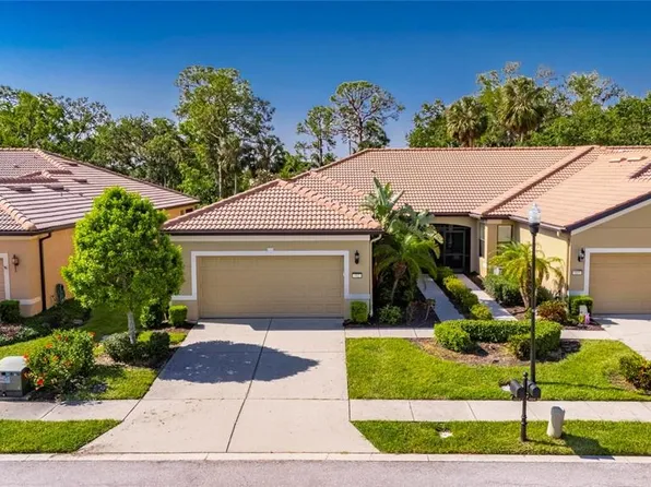 402 Seneca Falls Dr, Apollo Beach, FL 33572