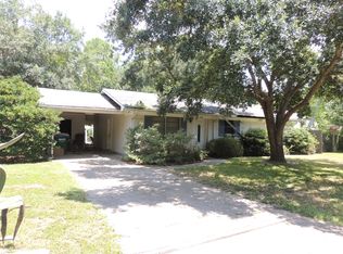 2903 Pinewood Dr, Pascagoula, MS 39567