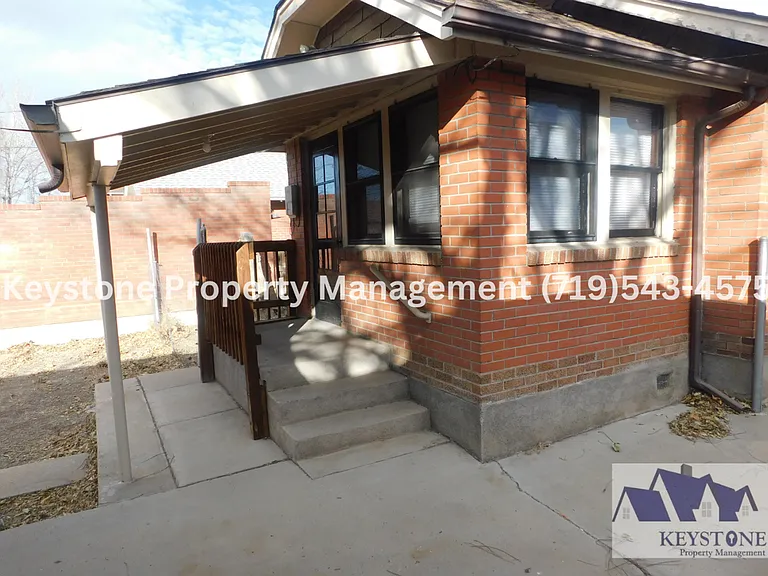 1233 Berkley Ave — Photo 18