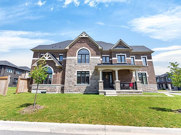 2nd image of 40 Auckland Dr