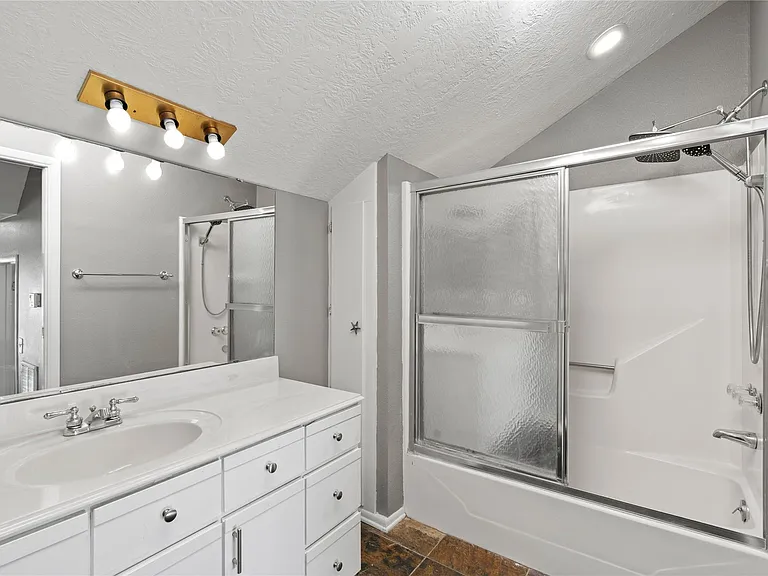 21812 Frio Dr — Photo 28