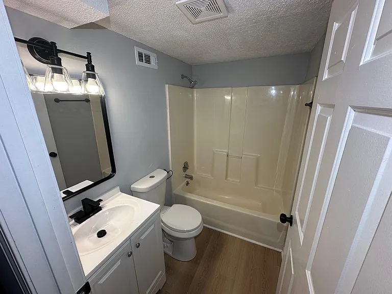 64 Nebo Dr #B — Photo 7