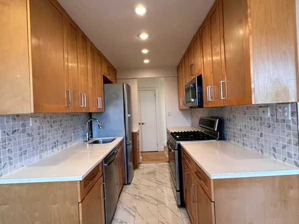 3510 150th St APT 4H, Flushing, NY 11354