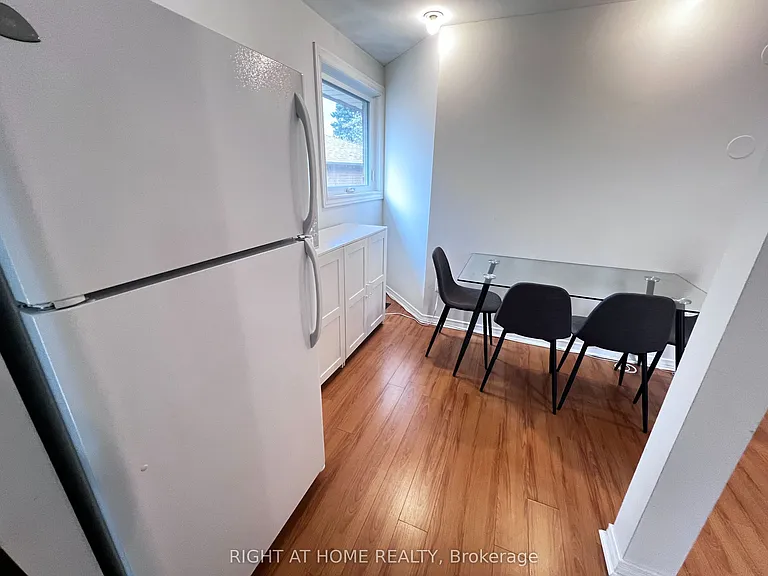53 James Gray Dr #UPPER LEVEL — Photo 6