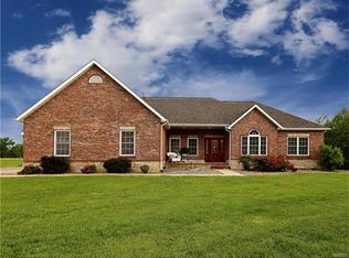 7412 W Mill Creek Rd, Collinsville, IL 62234