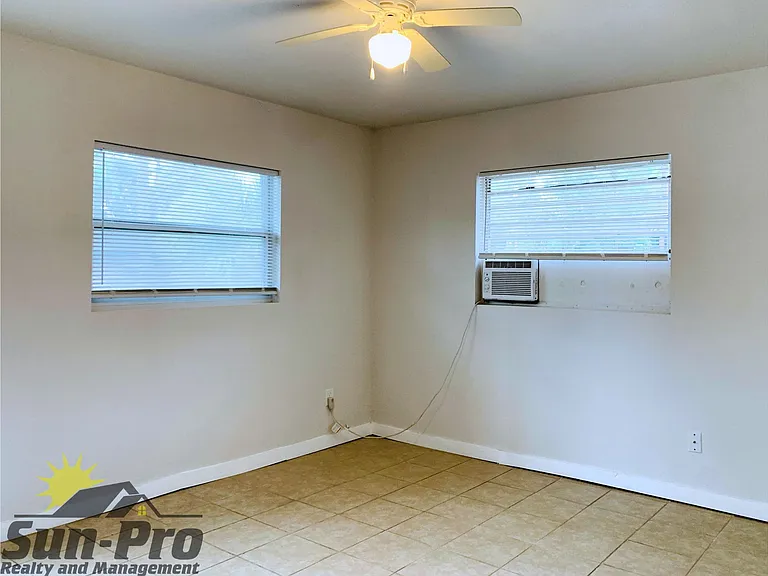 708 Georgia St #2 — Photo 2