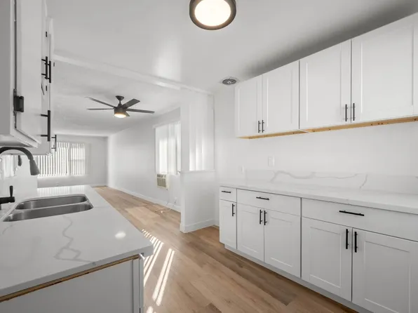 3907 Roxanne Ave, Los Angeles, CA