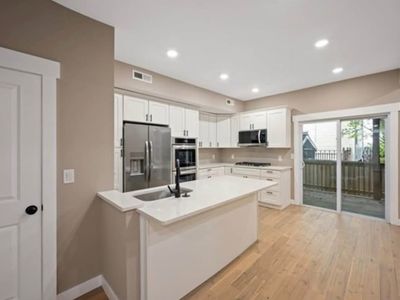 5 Monmouth St, East Boston, MA, 02128