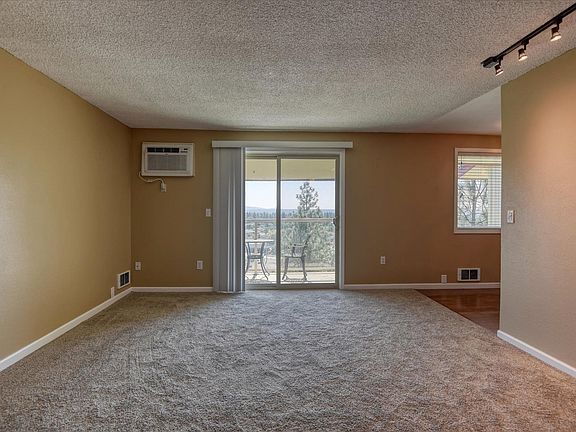 4th image of 1823 W Northridge Ct APT 44