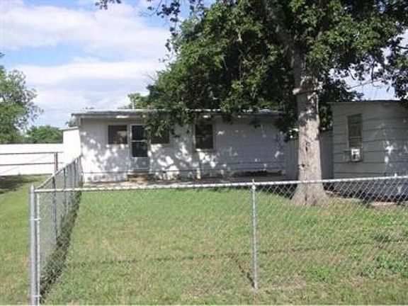 2nd image of 3108 Ramona Dr