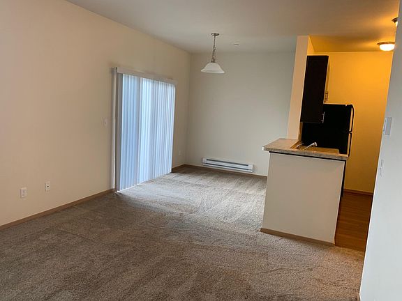 4th image of 420 SW Hayworth Dr Unit B303