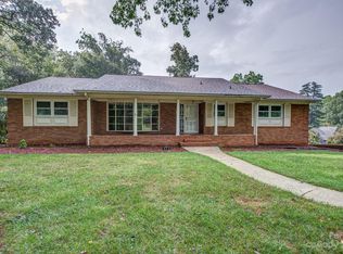 423 Manning Dr, Charlotte, NC 28209