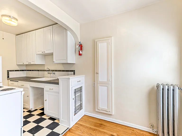Grex Apartments — Photo 13