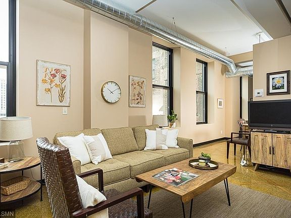 4th image of 350 Saint Peter St Unit 1208