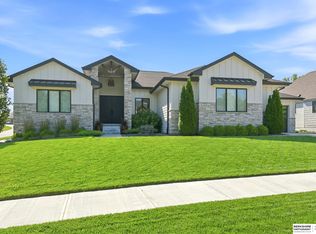 2005 S 208th St, Elkhorn, NE 68022