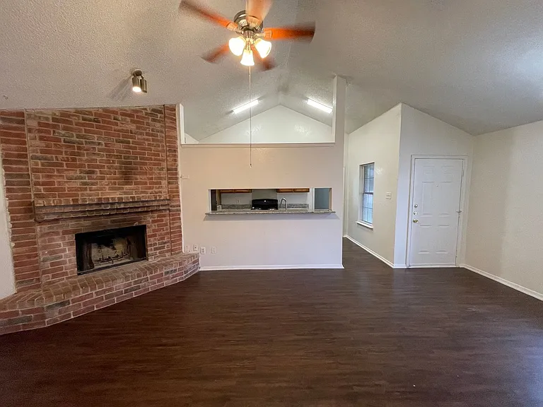 1754 Carrington Dr — Photo 12