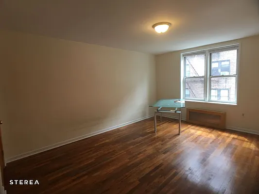 Rented by Sterea Agency | media 18