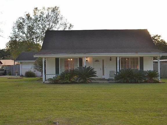 3rd image of 306 Chastant Blvd