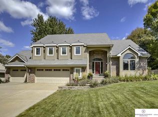 1617 S 153rd St, Omaha, NE 68144