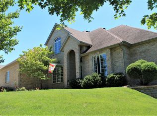 26 Woodland Trl, Rochester, IL 62563