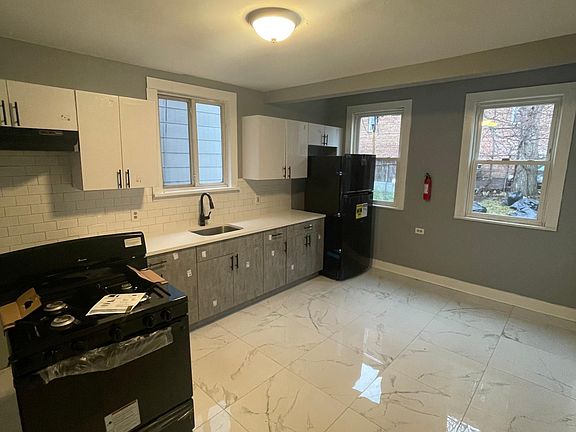 2nd image of 187 N Munn Ave #2