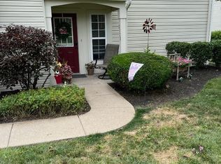 2128 Commons Circle Dr, Batavia, OH 45103
