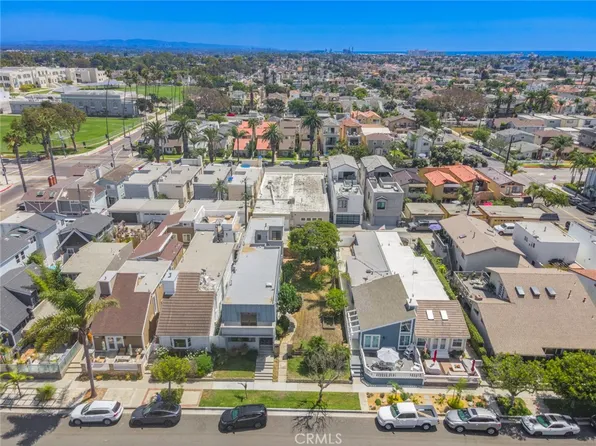 614 18th St #14, Huntington Beach, CA 92648