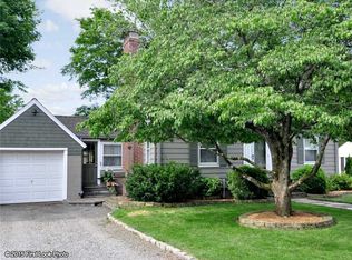 79 Harmony Ct, Warwick, RI 02889