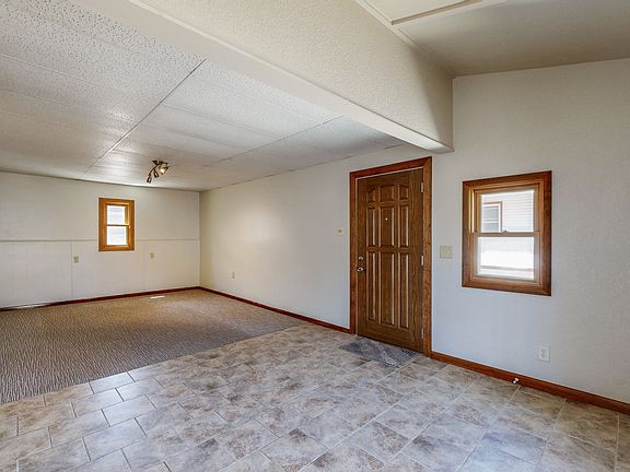 5th image of 403 7th St NW