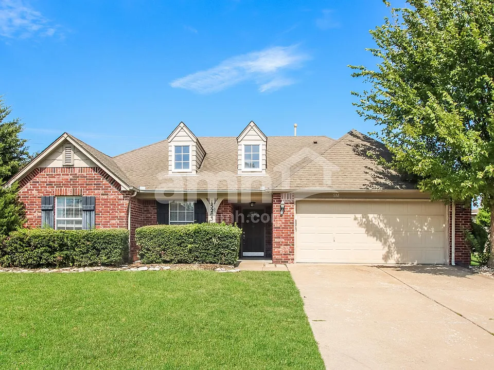 15203 E 90th Pl N