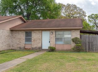 1400 Hawk Tree Dr, College Station, TX 77845