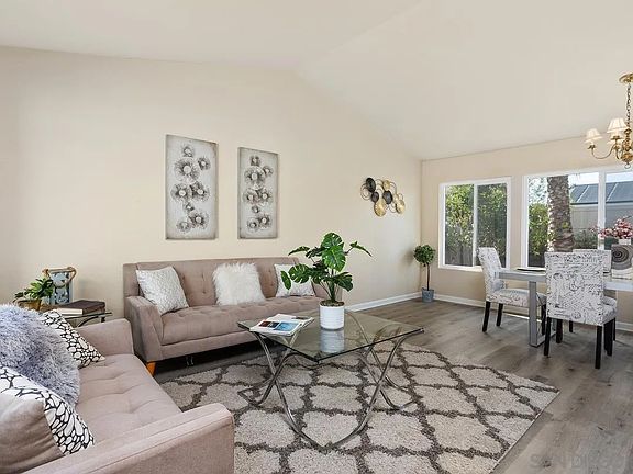 5th image of 13166 Jane Ct