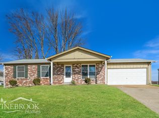2421 Central Parkway Dr, Florissant, MO